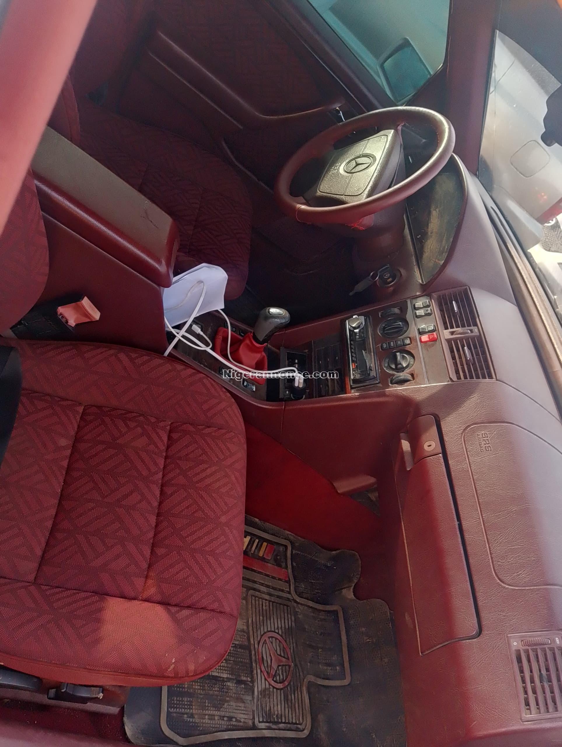 Mercedes Benz élégance C180 Manuelle et Automatique | Niger annonce