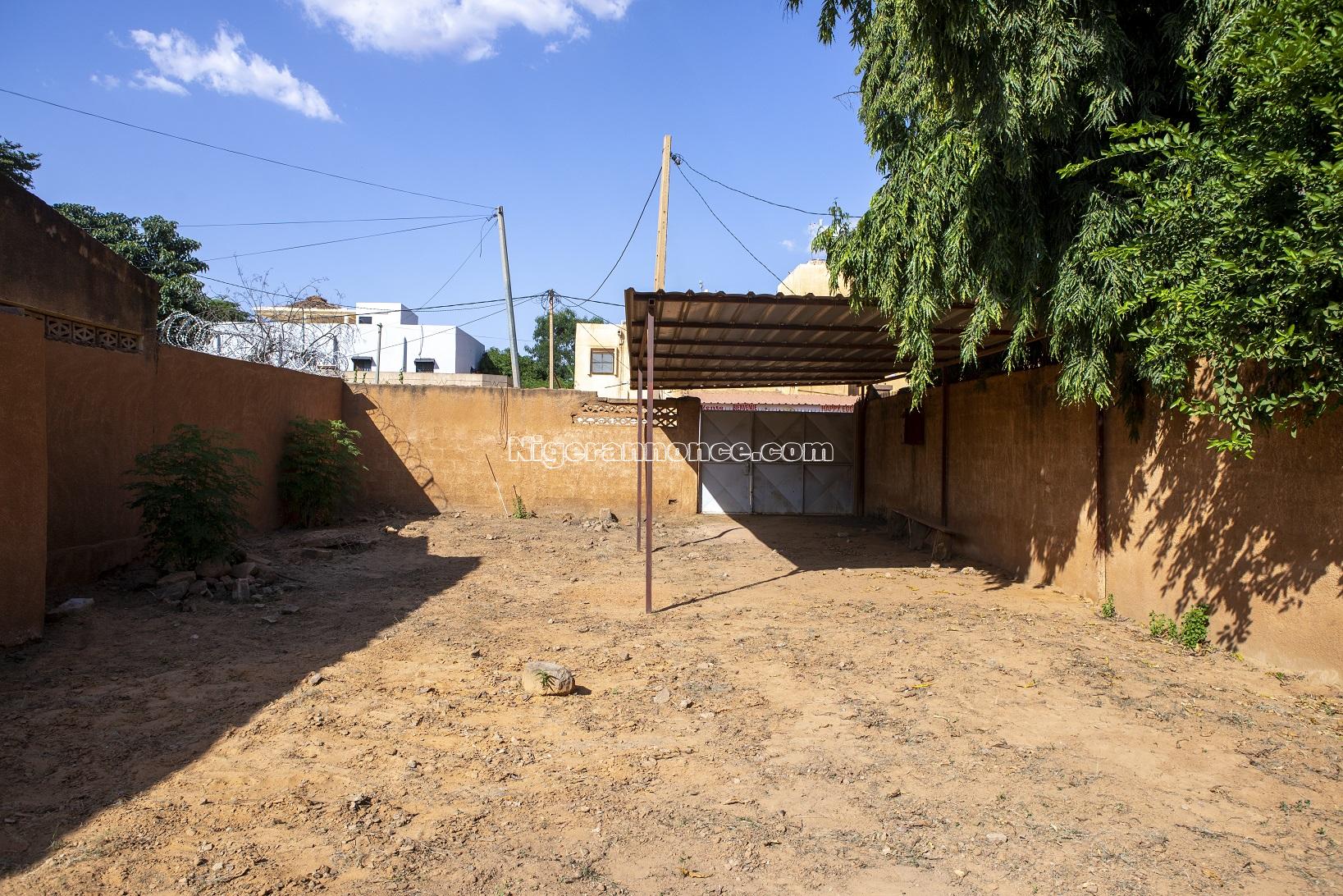 Parcelle à vendre à Koira Kano à 200m de la Nigelec Centrale | Niger annonce