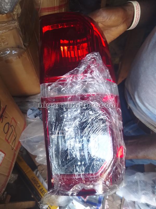 Feu rouge arrière - Niamey