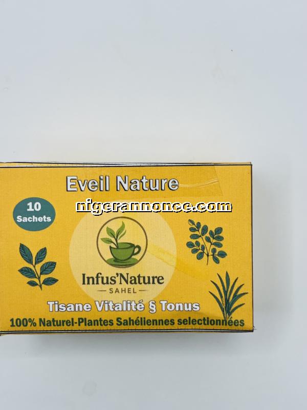 infusion - thé à base de plantes sahéliennes - moringa, bissap et kinkeliba - Niamey